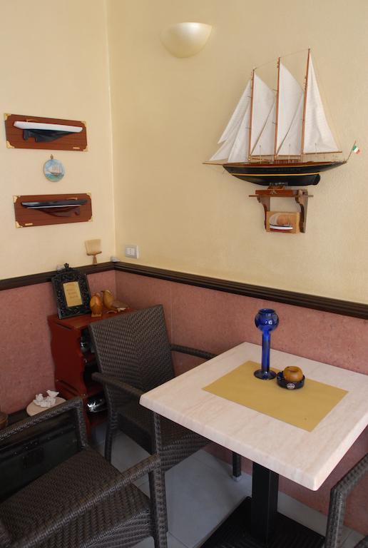 فندق بوناسولافي  Antico Caffe' Del Moro المظهر الخارجي الصورة